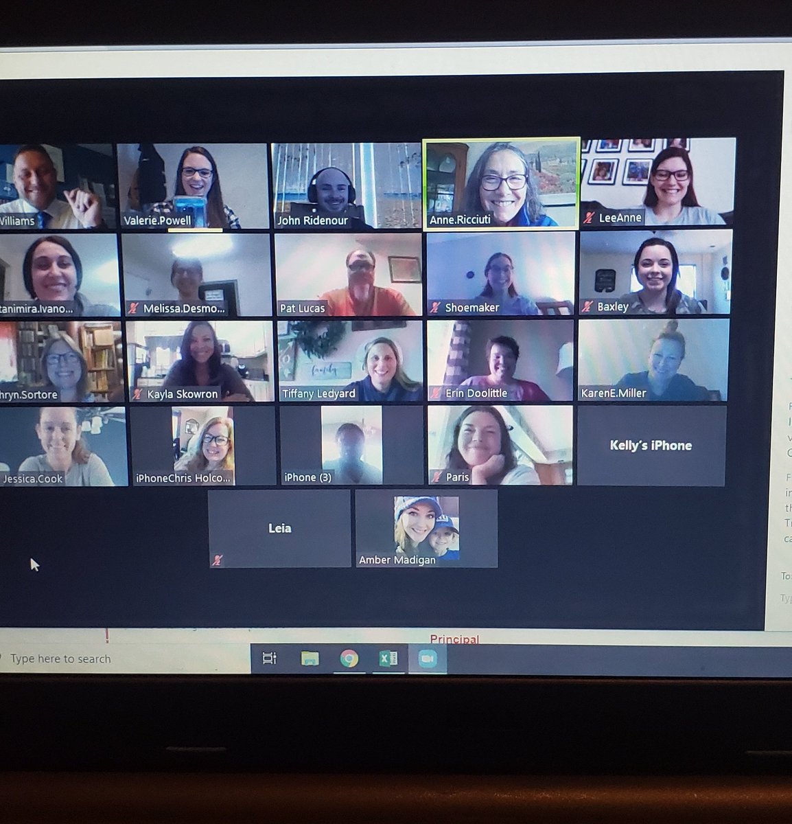 valeriempowell's tweet photo. The Hillcrest Elementary School Leadership Team is ready to be back at it to support our teams, students, families, and community the best way we can. Truly #proudtobeahusky. Thank you @KWilliams_fcps , @J_RidenourFCPS  and @MadiganFCPS for your leadership! @FCPSMaryland https://t.co/QuVoCoixW7