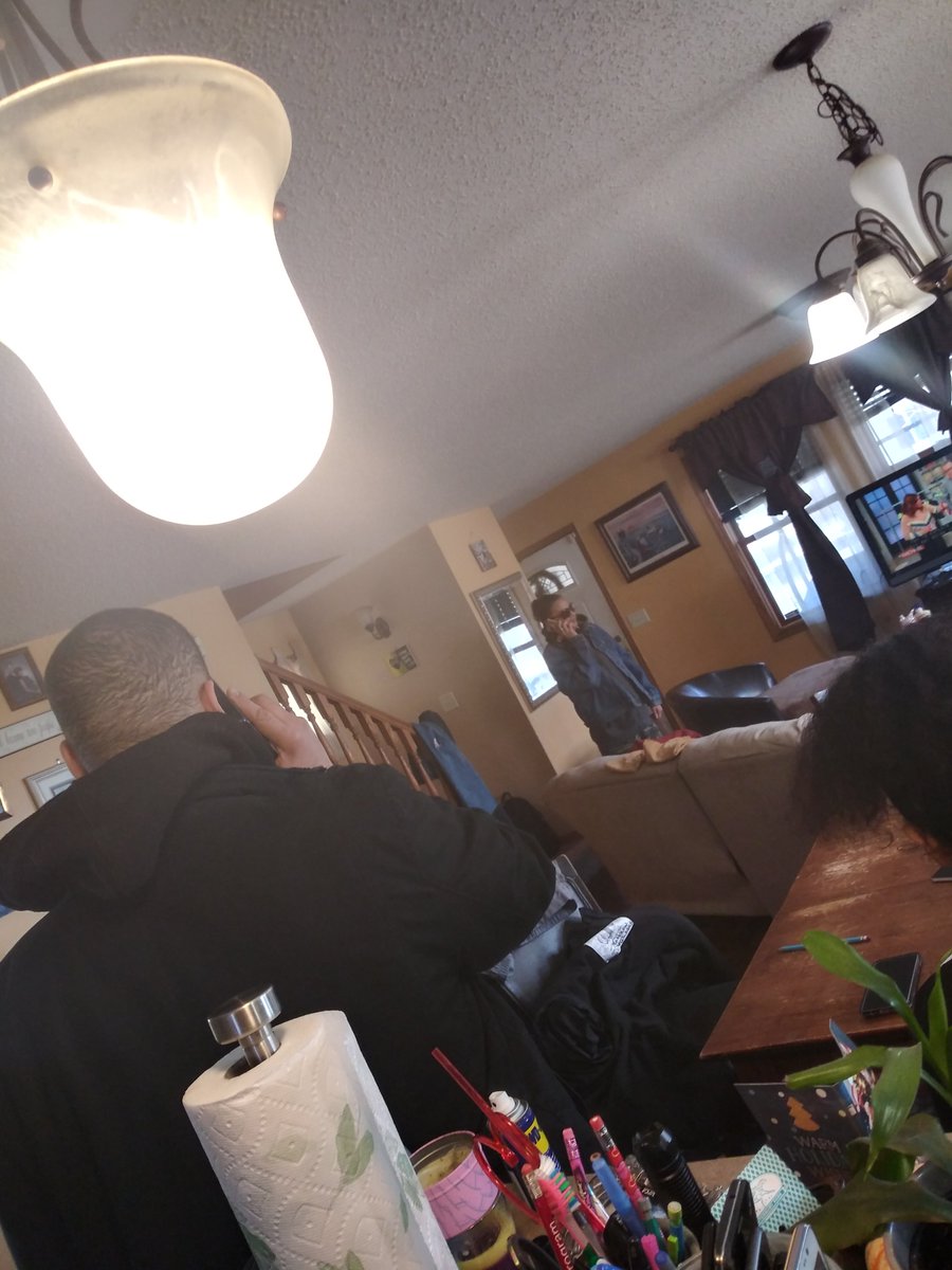 SonrisaGolden's tweet photo. My parents hold school between 1-3,&amp; my dad goes completely in character.They have a field trip today to shoot arrows, and he spent 15 min trying to call my mom because the signatures didnt match on the permission slip and he "knows theyre siblings",mom was gettin ready4 the trip https://t.co/YEKMtpgA5R