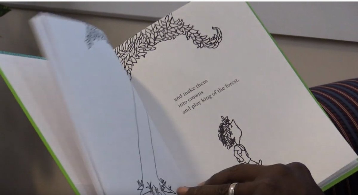 HANGIN' WITH MR. SUPER: Gather around, students! Superintendent Dr. Oates shares one of his most cherished stories to read with you in a video made just for you. 📖
The Giving Tree, by Shel Silverstein...
What's your favorite book?
VIDEO: bit.ly/DrOatesStoryti…