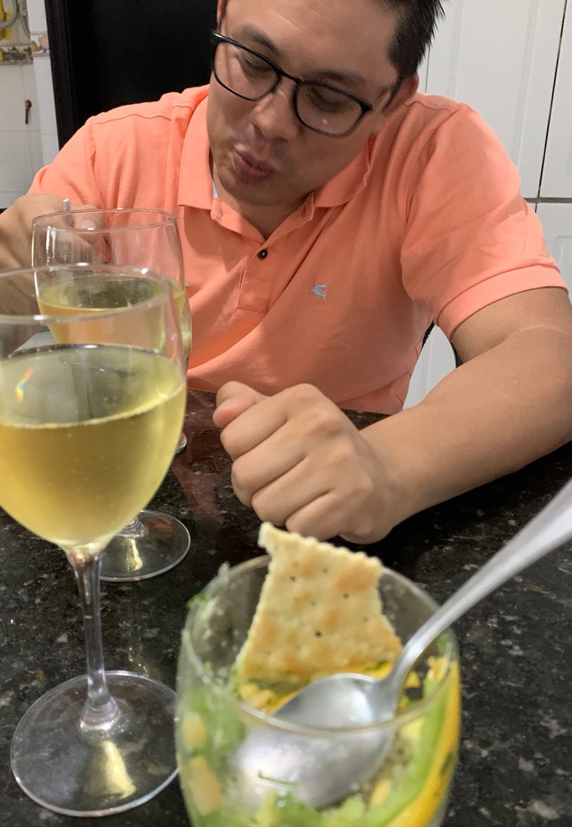 Joberagui's tweet photo. #MeDiviertoCon mi bff , mi amor , gracias a Dios que me tocó pasar la cuarentena con este man 😁 https://t.co/GwdeEiKzKL