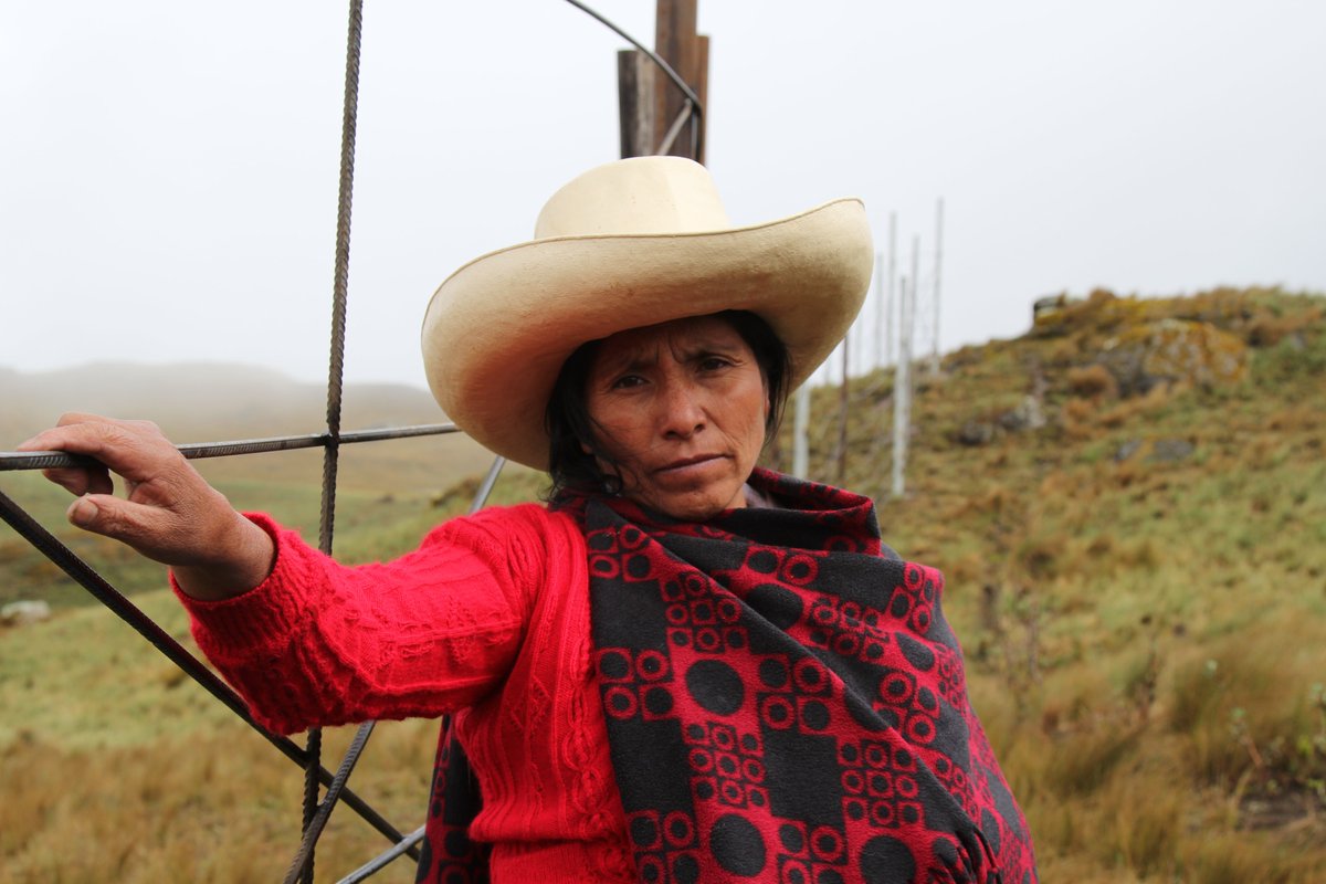 goldmanprize's tweet photo. In these trying times, we are reminded that we are a global community. In early March, community members from Denver CO stood in solidarity with #GoldmanPrize winner Máxima Acuña (Peru, 2016) in defense of her land. https://t.co/XJs3afiHW0 #StandWithMáxima #MáximaNoEstáSola https://t.co/qbFwWPmzPS