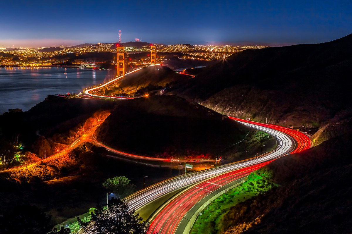 gauthie74757302's tweet photo. San Francisco California City Urban Lights Golden Bridge Houses Streets Magnificent view and Landscape USA 🌹❤️🌺😘 https://t.co/444Sc7VUPI