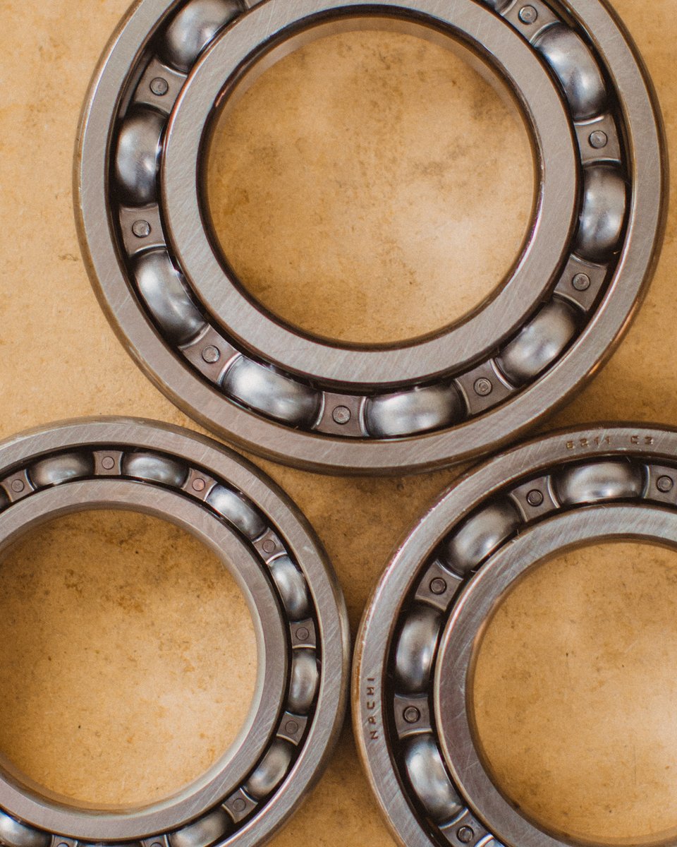 rigid_axle's tweet photo. We like to source you the Highest quality bearings money can get! 👍
•
•
•
•
#rigidaxle #transfercases #transfercase #differential #differentials #transmission #transmissions #transfercaseswap #nitrogears #nitrogearandaxle #bestautoparts #autoparts #jeepparts #truckparts https://t.co/RDVzTRzjUQ