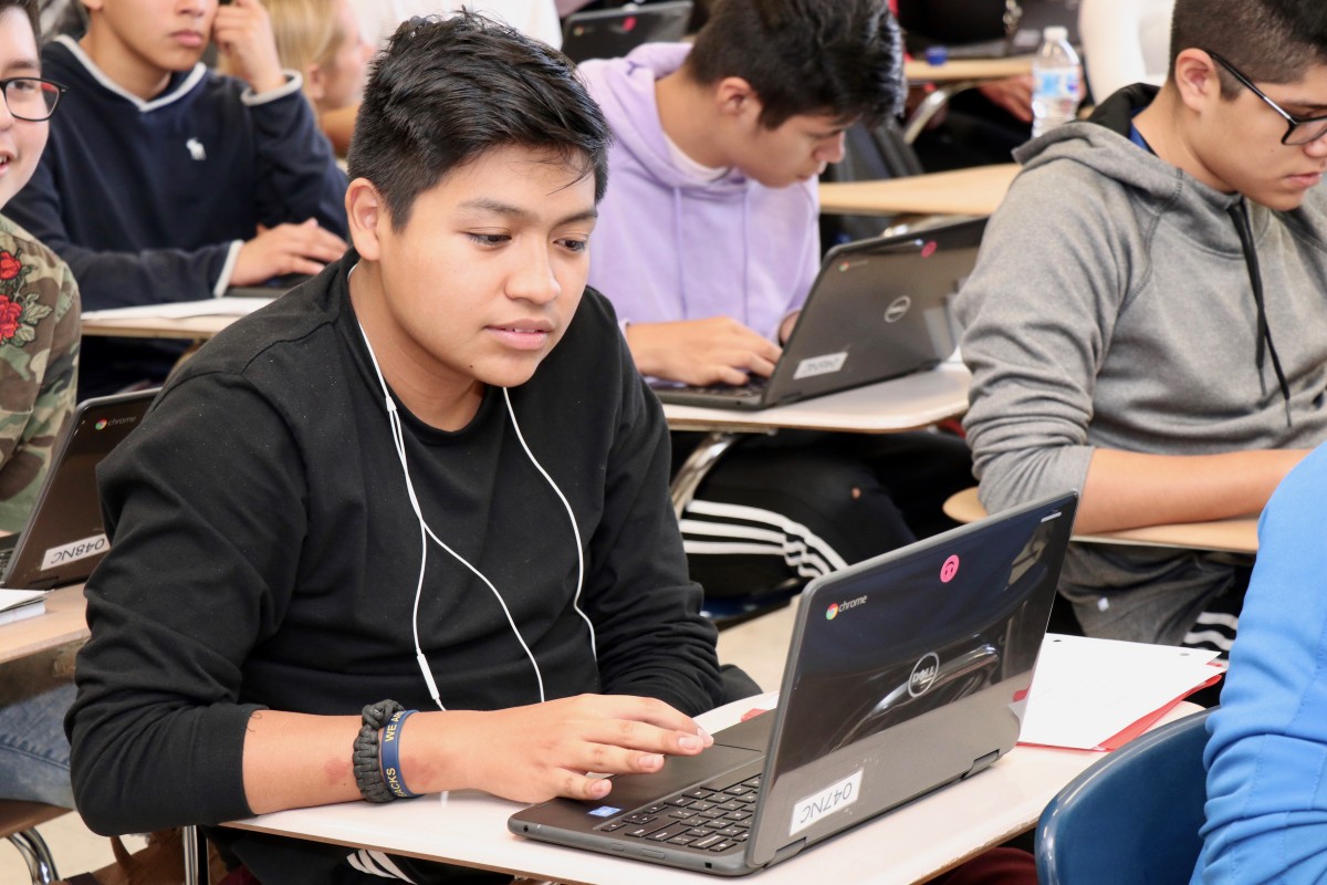 Last chance for Chromebooks! Tomorrow only!

Saturday, 3/21 Chromebooks will be distributed from:
9:00 AM - 11:00 AM at Meadow Hill School and Temple Hill Academy
12:15 PM - 2:15 PM at Horizons on the Hudson (South Street entrance)

Grades 3-12. Students can come to any school.