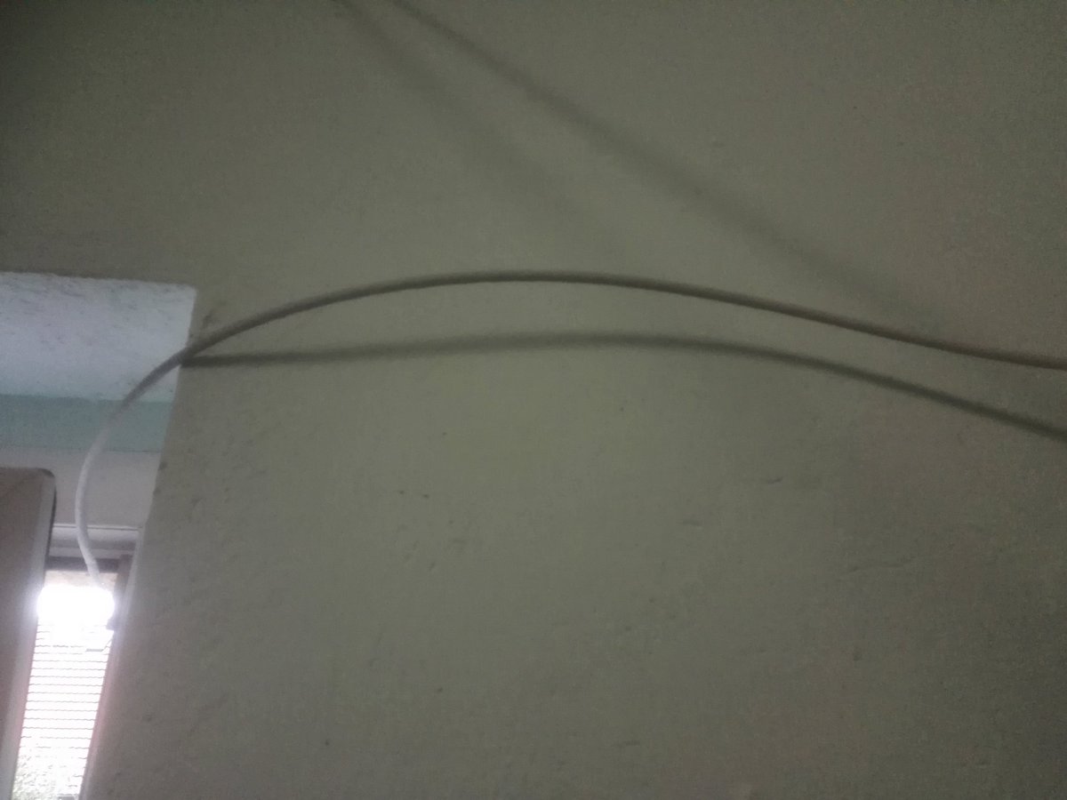 kristallnaach's tweet photo. Ich erwähnte den ganzen Tag kein
#vomLiebenNachbarnGesendet
aber es ist noch immer nix Tele und nix #Intervallinternet..sie haben wohl die Woche neue Software aufgespielt..da ist die Leitung noch anfälliger..bleibt nur noch Kündigung dieses Vereins..
#Übergangslösung gefunden ;-) https://t.co/MpwfBxshTJ