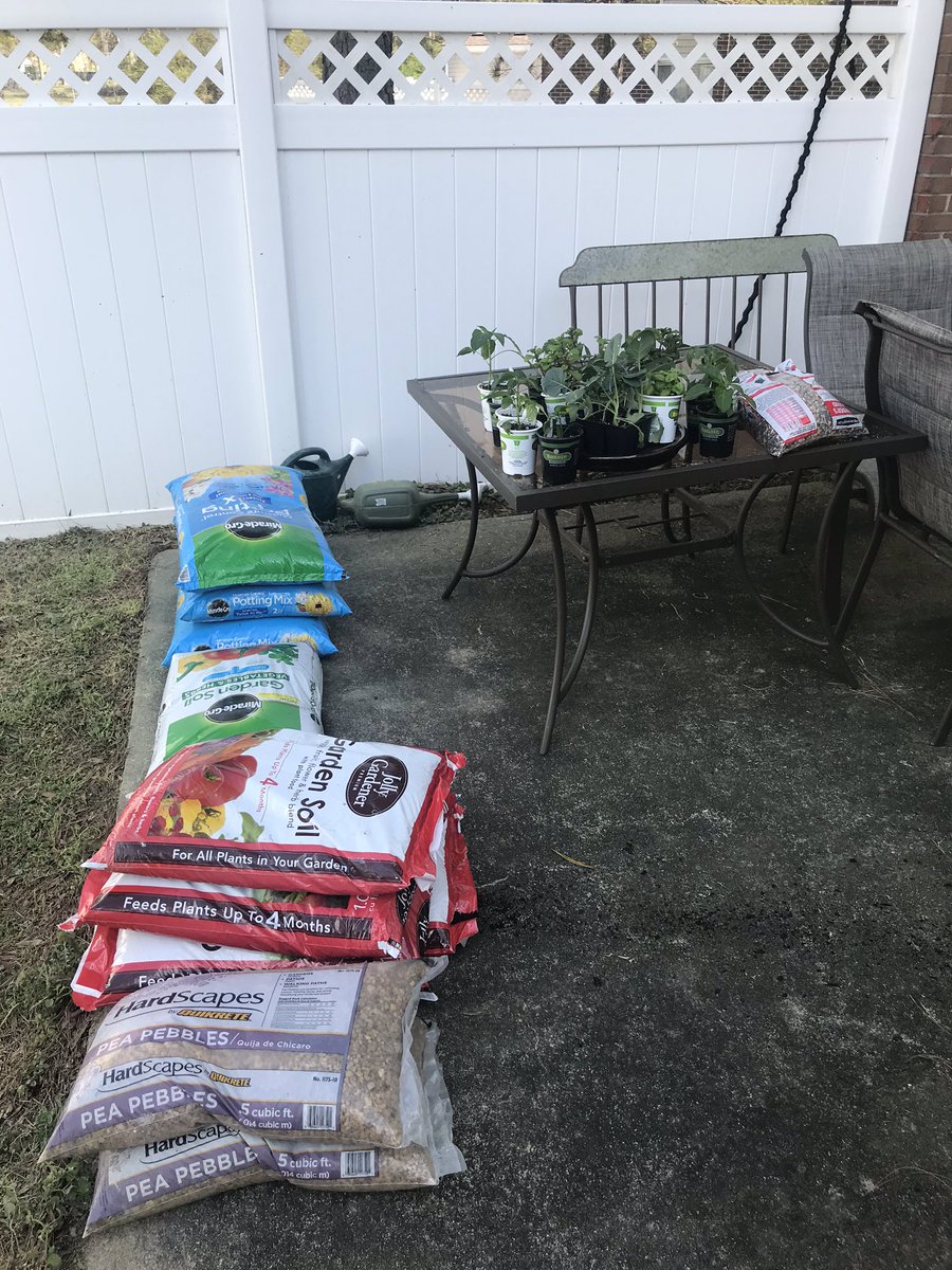 GregoryHaben's tweet photo. Planting season! #garden #container #veggies https://t.co/VlCeBHccEl