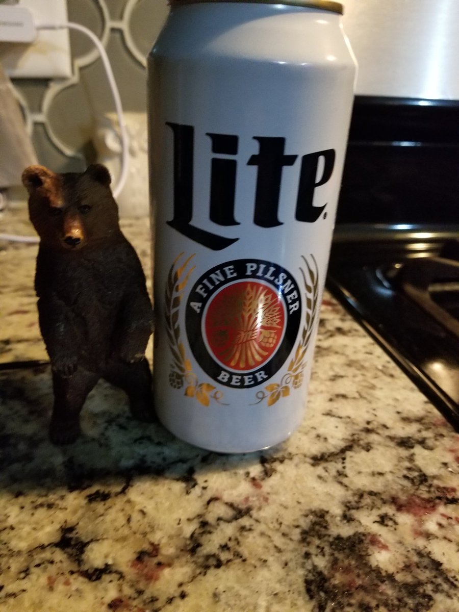 2theBrownBear's tweet photo. @bdcoley3 #Eischens fried chicken, okra & @MillerLite
If you know.. you know.
#GetBusyLivin
You !??!!?? https://t.co/Yde1PY1mCW