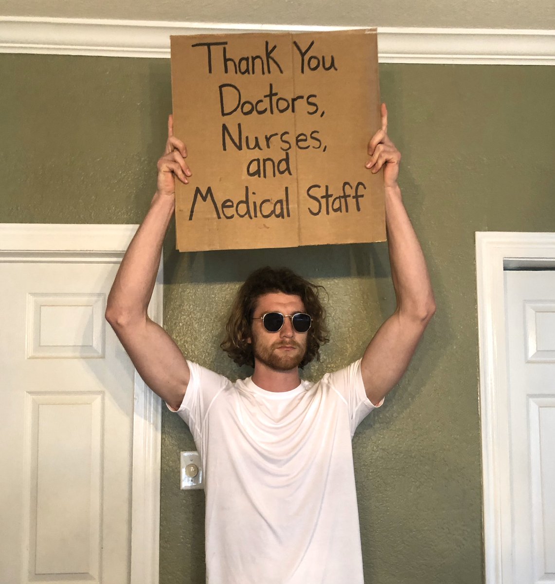 dudewithsign's tweet photo. Calling you guys to please reach out to local hospitals as many have become tremendously overwhelmed. You can also see the different organizations in my stories on Instagram for more ways to help. https://t.co/hpTHYsjgT0