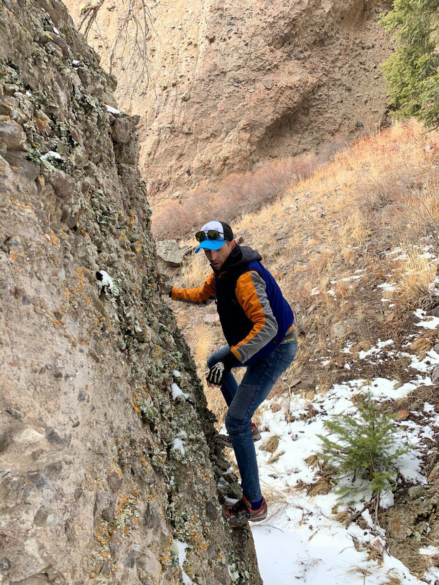 ValCheetah13's tweet photo. Hiking angry.
#covid-19 https://t.co/NOIx8BANMw