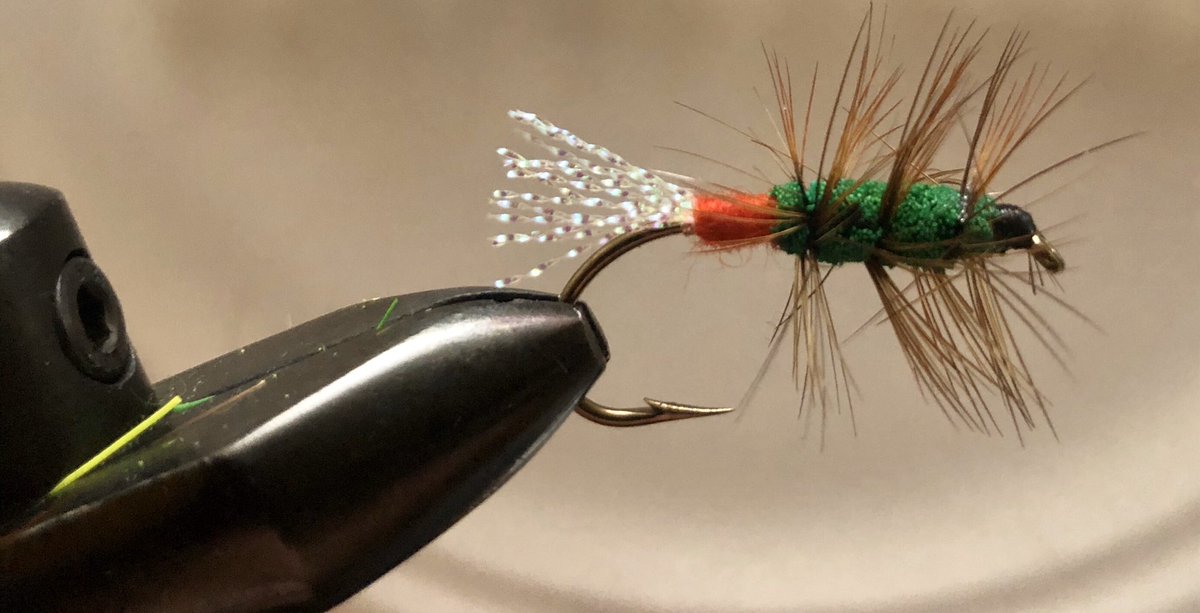 MVHSFlyFishing's tweet photo. Time spent on the vise is time well spent... only thing better would be on the water!  Countdown to #Fishmas2020 is on  - #tightlines soon! https://t.co/ZRyXEAKdzM