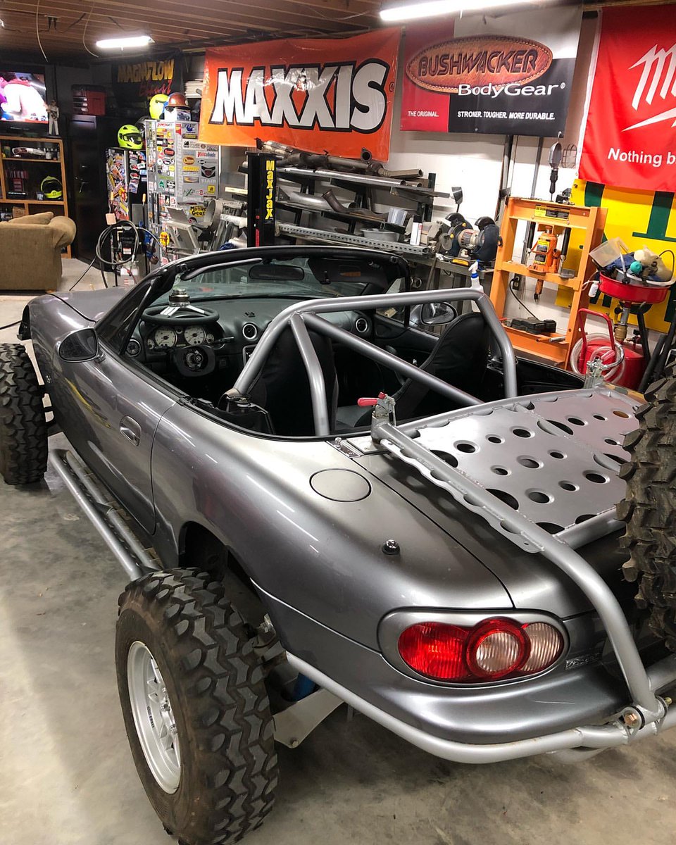 TopMiata's tweet photo. 🚧 IG: lowsteeze #TopMiata #offroadster Photo by: matt___best #liftedmiata #offroad #offroadmiata #mazda #miata #mazdaroadster #nbmiata #roadster #mazdamiata https://t.co/jySX3zDXup