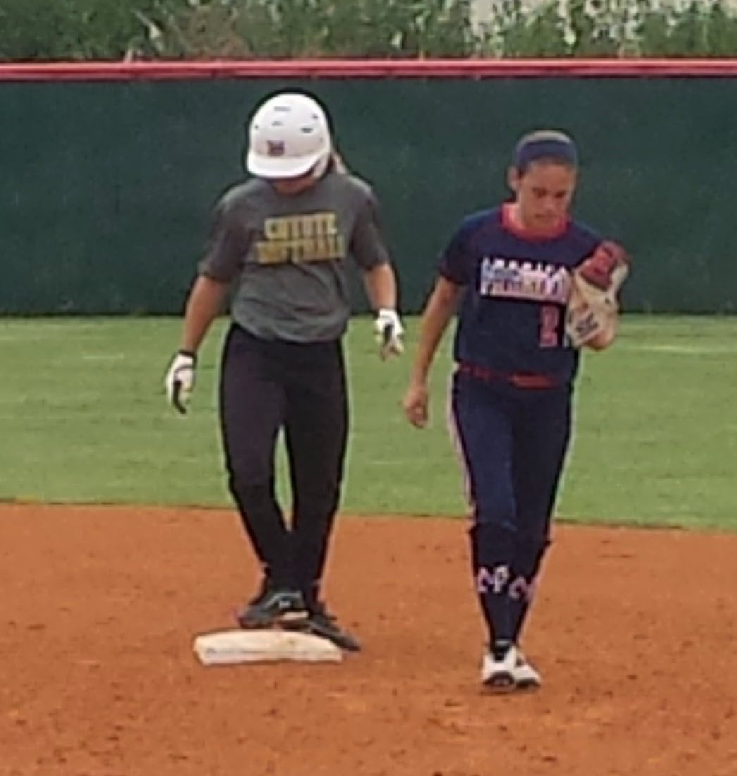 AMNTX18u's tweet photo. We might be separated from our sisters at the moment but we are forever connected to our family. #AFGoldNTXFamily join me in wishing #2015 #AFAlumni Haley Jio a very happy birthday https://t.co/EctyaFBGgk
