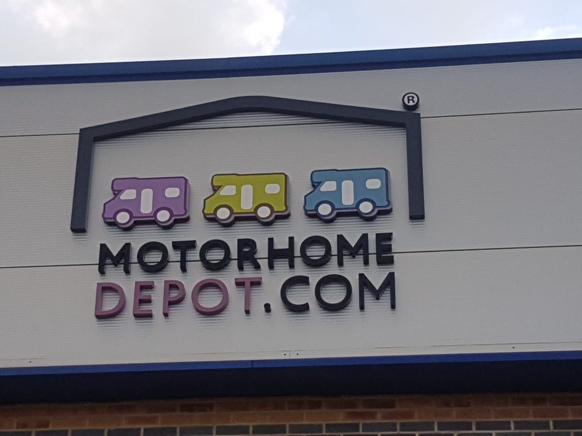 Craft_Signs's tweet photo. People's first impression of your store will be the way it looks, so ensure you have a sign that attracts people &amp; makes them want to take a look inside!

Get in touch with Craft Signs to discuss what we can do for you.
Tel: 01623 626166
#EnglandBiz #UKSmallBiz https://t.co/EPkjxM472Q