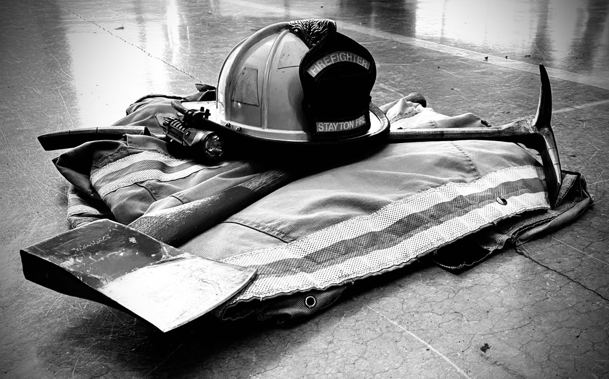 StaytonFire's tweet photo. Firefighters have tools to help them on scene. Know the tools that will help you limit exposure to #COVID19 at https://t.co/vTmoFbkxmE

#firefighters #volunteers https://t.co/4TqF0J1xud