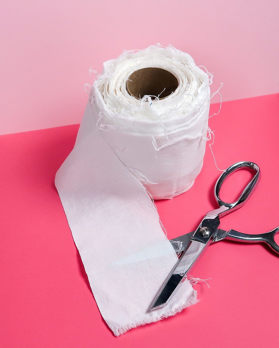 paigefritsche's tweet photo. Cotton Ultra⁣
More is more.⁣
When we say more is more, more is more.⁣
It's less absorbent than the regular rippled brand for sure.⁣
What you used to love now you're gonna abhor.⁣
Cotton Ultra, more is more.⁣
Cha-cha-cha, Cotton!⁣
⁣#toiletpaper #covid_19 #coronamemes https://t.co/BT5vaimWvw