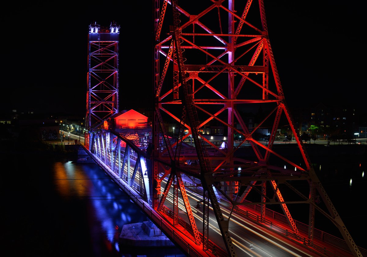 MDLighting's tweet photo. Marcel Dion, un designer aux idées lumineuses (a designer with Bright Ideas) Use Google translate for English.
https://t.co/3UQffqsDcn @ONfr_TFO  #LightingDesign @Welland @WellandBridge13 https://t.co/41r4nZnX5r