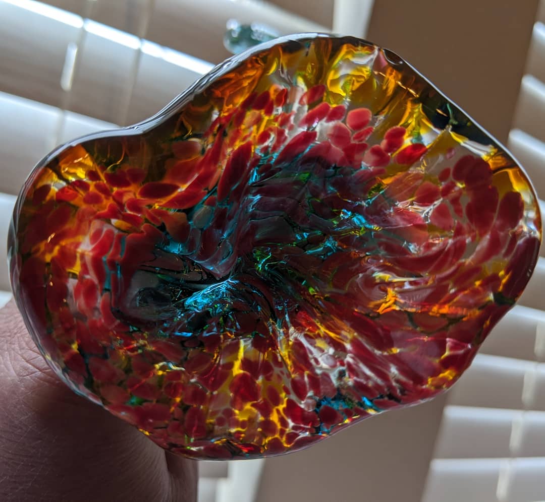 ElliottArtRoom's tweet photo. This was from my 2nd ever attempt at glassworking last week and my first time working with molten glass. Not perfect, but super fun! #comalfinearts #springbreakart https://t.co/U20U3oO9zx