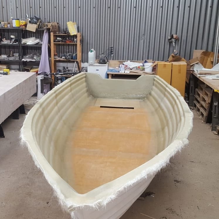 SedgemoorBoats's tweet photo. Adam has done a brilliant job fitting and glassing in the deck on the SB460 Angler. You can clearly see the drainage sump at the stern. #anglingboats #anglingboatbuilder #lochboats #troutboats #somerset https://t.co/Up1aioFrop