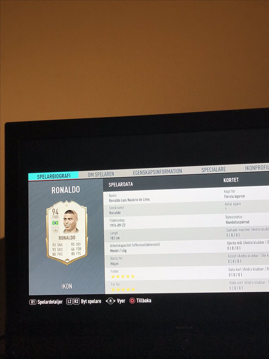 TedVJohnson's tweet photo. @aa9skillz @DhaSickest Just packed him out of mid icon sbc! 👌🏻 https://t.co/Wb6nBVemVl