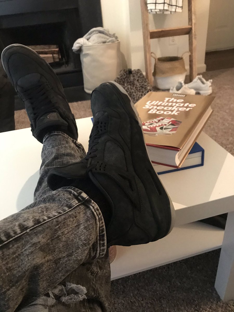 officiallomcc's tweet image. #FlexFromHome 
@stockx