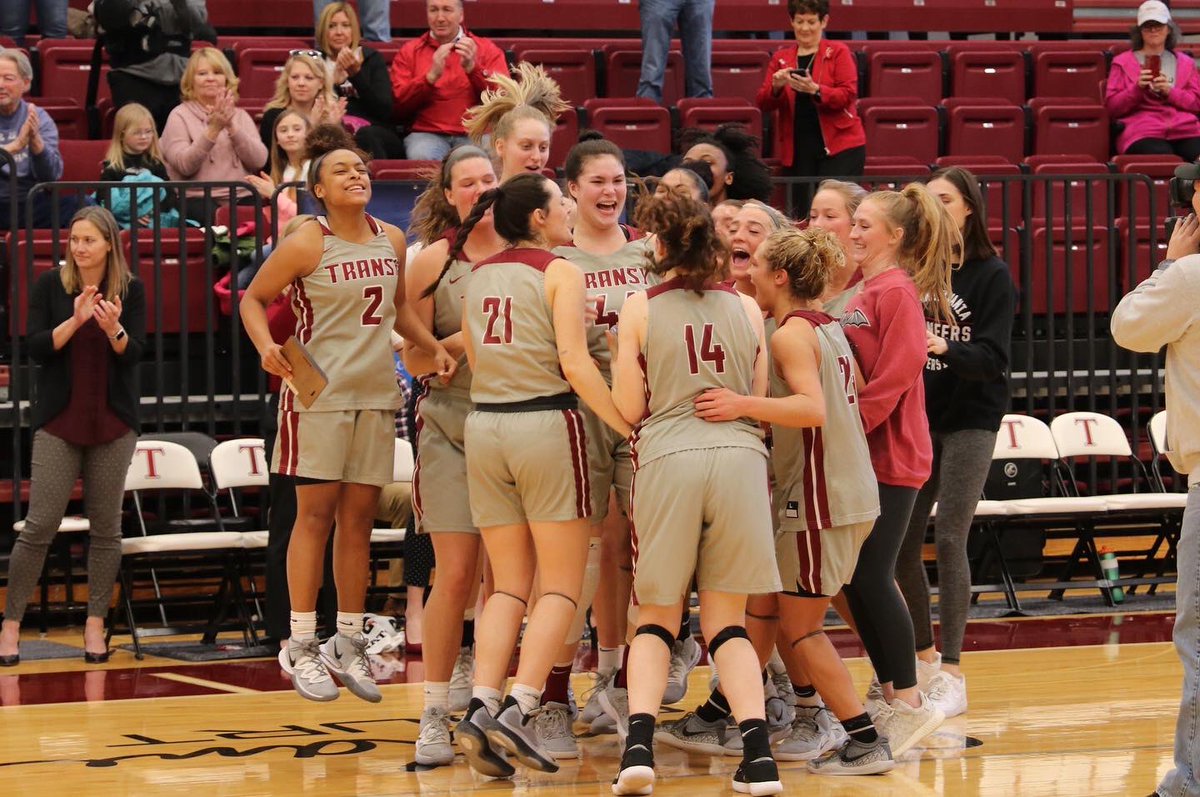 TUWBX's tweet photo. We #FlyTogether #UnitedAsOne https://t.co/2Ni3ZYdreR