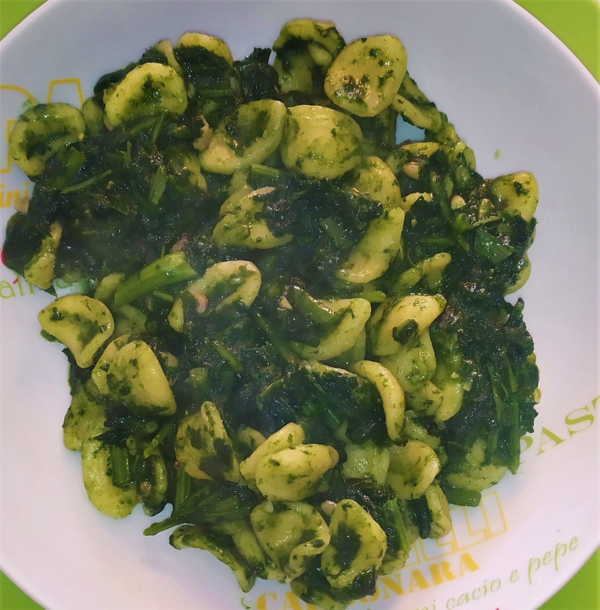 keeperincucina's tweet photo. https://t.co/z3T4CIJzNY
#orecchiette #cavolonero #italianfood #ricetta #ricettadelgiorno #cucinaitaliana #passioneincucina #ricettadelgiorno #foodblogger #foodblog #iorestocasa #foodpassion #mealoftheday #chef #cucinachetipassa https://t.co/eKeXGQlkiV