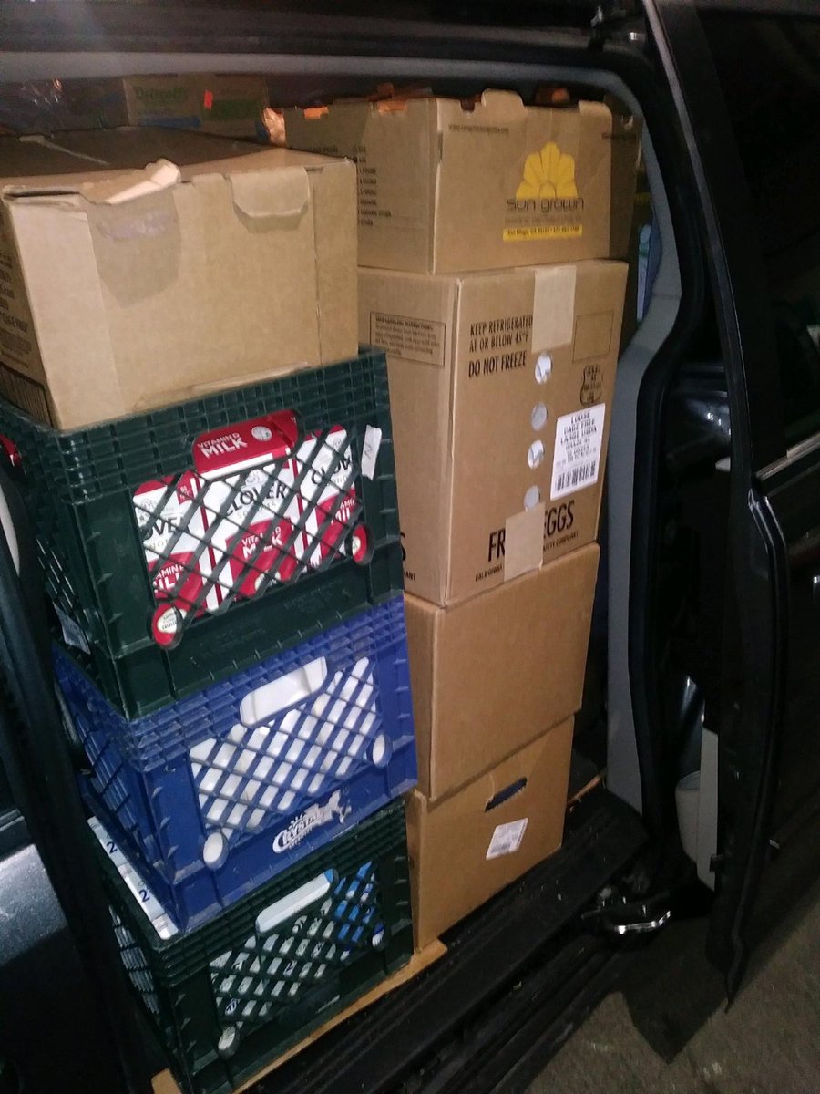 FoodRunnersSF's tweet photo. Many thanks to @PalaceHotelSF and @FSSanFrancisco  for ensuring their perishable food items did not go to waste during the crisis.  We were able to relay over 2,000 lbs of food each to agencies feeding the hungry in San Francisco.  #bayareacoronavirus #bayarealockdown #bayarea https://t.co/u16kJpy5LY