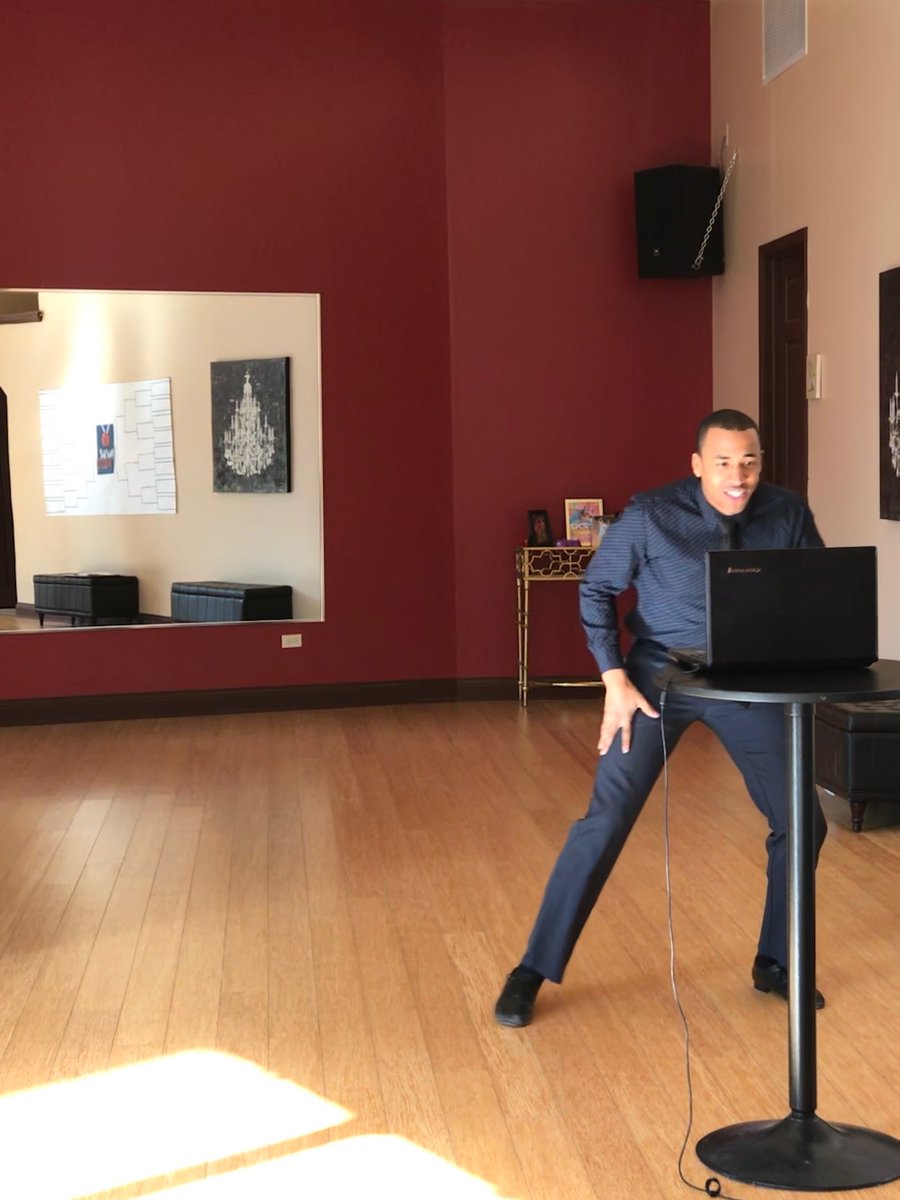 Lakeview Roscoe Village Chamber tweet media