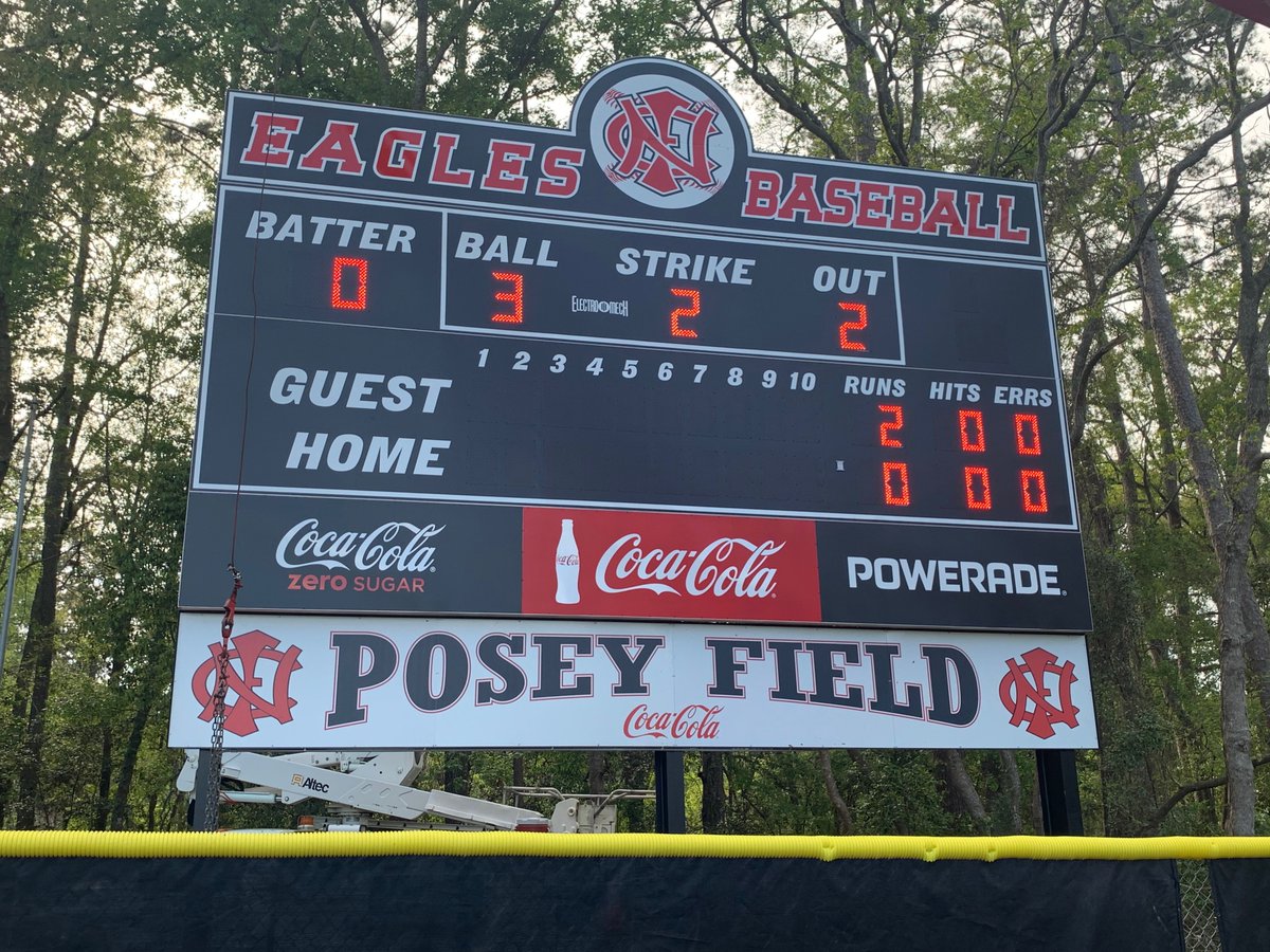 em_scoreboards's tweet photo. Long-time customer @NFCSchool recently updated their baseball complex with this impressive @em_scoreboards LX1750, 26x9 Line-Score baseball board! #TeamElectroMech
#eagles  #baseball #youplaythegame #wellkeepthescore https://t.co/Zo1qJqHXa1