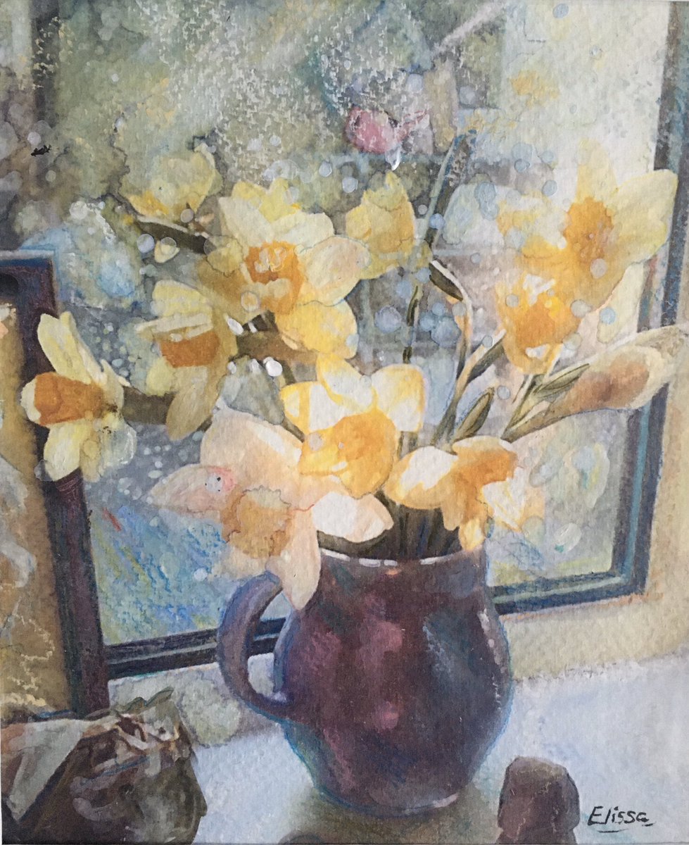 elissamilsome's tweet photo. ‘Daffodils in my blue jug’ Chalk and watercolour. 10inches x 9inches.
Wanted to paint something pretty!
#spring  #daffodils #watercolour https://t.co/Bzi56xuLyY