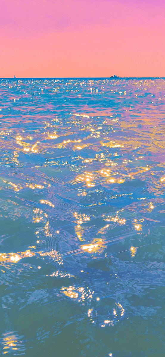 NathanHeadPhoto's tweet photo. Tropical Sea Aesthetic Wallpapers Part 1 https://t.co/Or2igYHGcg