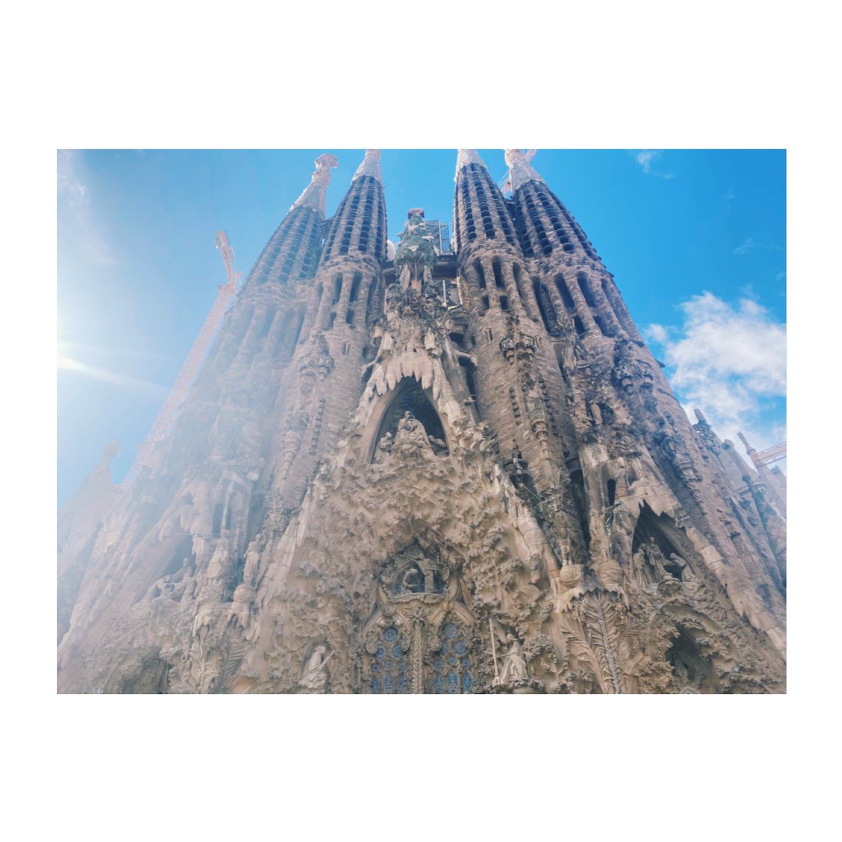 x3kay's tweet photo. barcelona pt2.🌼 https://t.co/2HkOZIIlte