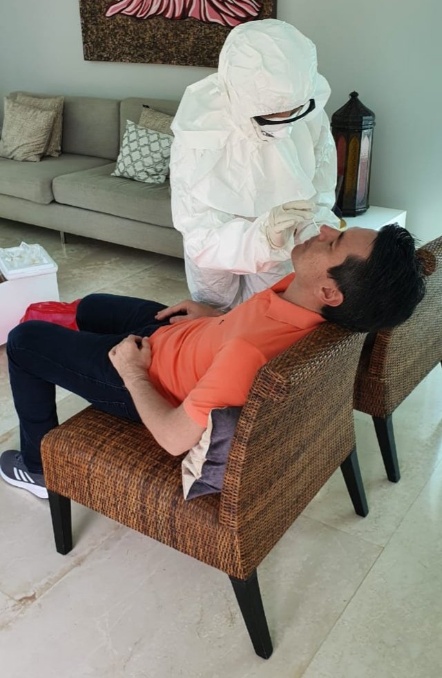 caordosgoitia's tweet photo. Ya fue enviada la muestra que me tomaron hoy para descartar el #COVID19, atendiendo el protocolo de salud, tras haber estado en el mismo espacio con el alcalde de Popayán, quien resultó positivo. Esperamos tener los resultados lo más pronto posible. Confiamos en Dios. https://t.co/3xRWOl5X2G
