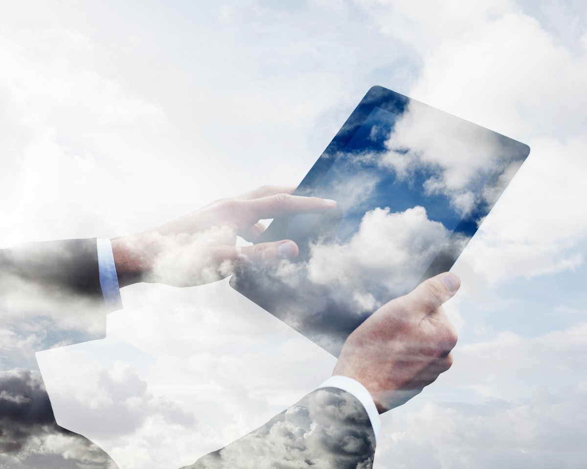 безопасность облака. облака 3д. перистые облака на прозрачном фоне. облачная платформа. облако статей.