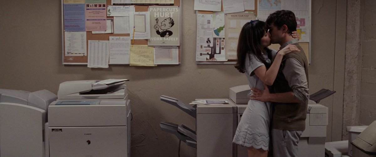 TheCinesthetic's tweet photo. 500 Days of Summer (2009) dir. Marc Webb  https://t.co/IHE69ZX9Ia