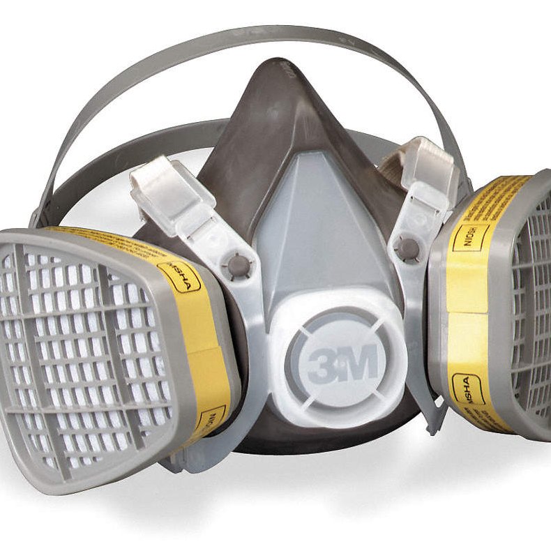 bostonpolice's tweet photo. Per @marty_walsh: "Our medical professionals need our help now. They need supplies. Protective equipment like masks and respirators. I’m appealing to construction companies that do asbestos abatement and general demolition. You have the equipment they need. To donate, call 311." https://t.co/v9JKyXlsFv