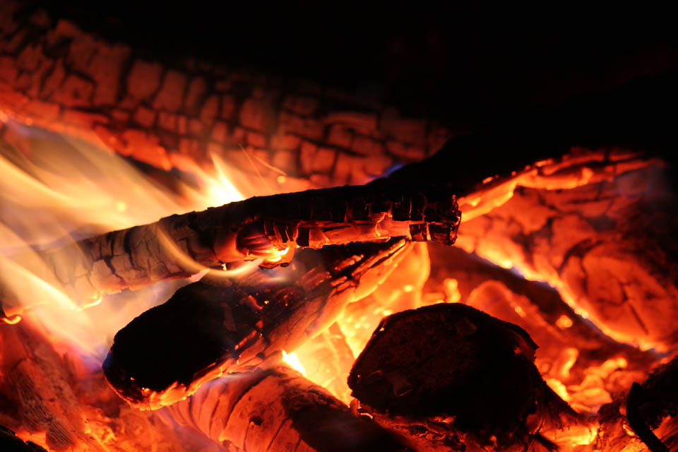 #FireGlowFriday!  Enjoy this campfire video and remember the beauty of our intermission bonfire and Saturday After Glow!  We look forward to welcoming you back to our home down by the bay for the real McCoy once the world settles down. ow.ly/Pfsl50yRxwq