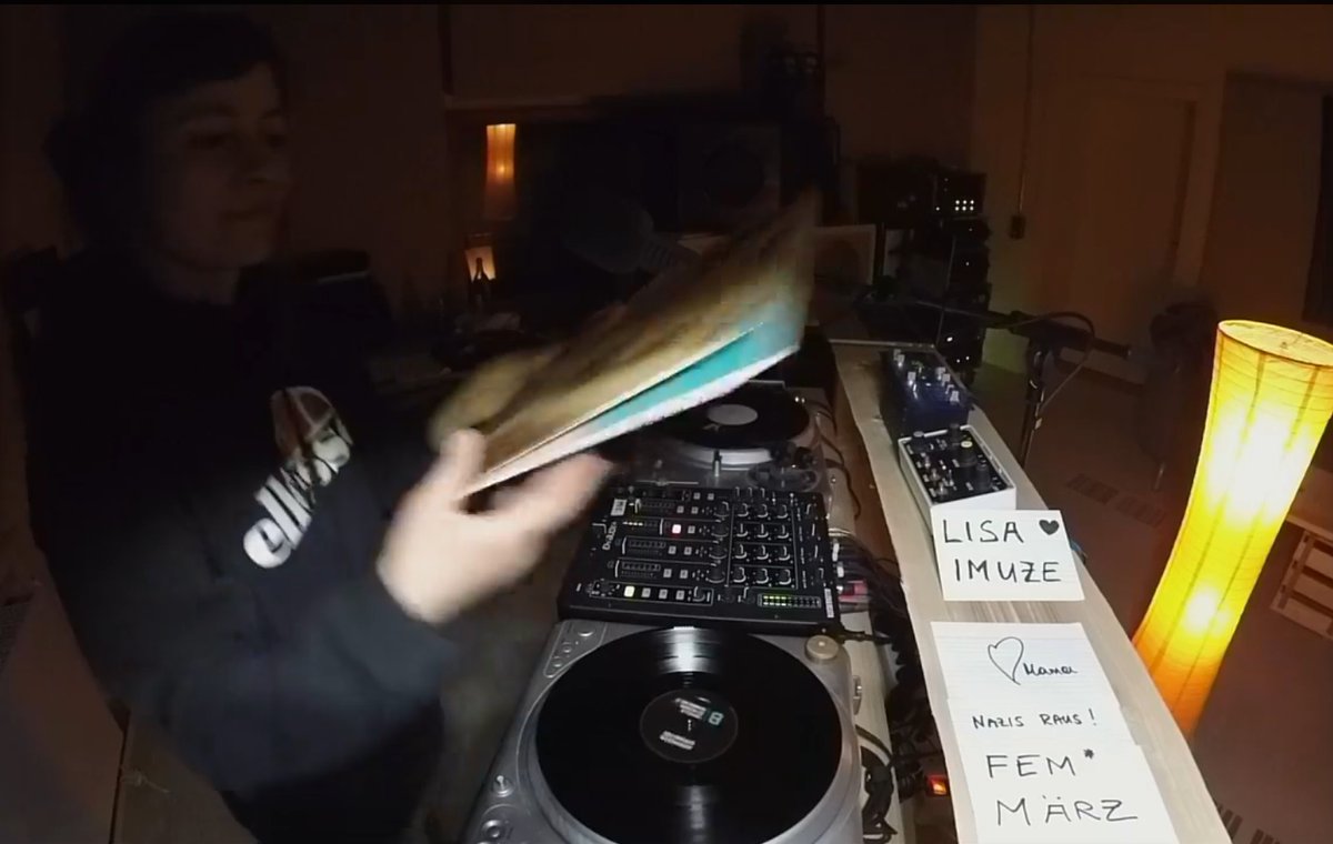 derzeit bei uns auf #UKW in #Leipzig: Fem*März - #Dubherz in der #Dubnight Radioshow - live aus den Planet Earth Studios #Berlin im #corona modus