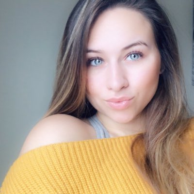 shes_different4's tweet photo. #NewProfilePic https://t.co/q552TEwny4