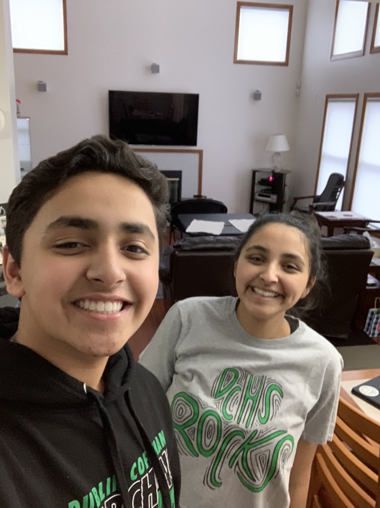 vishakhagupte's tweet photo. we ๐ dublin #RemoteRocks #oncearock https://t.co/jtk3ibQkPr