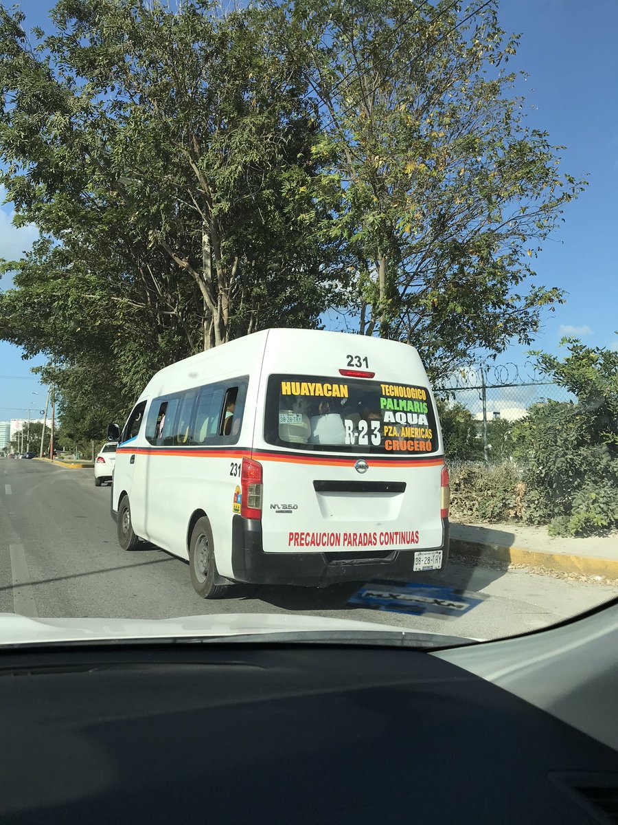roloera13's tweet photo. @MaraLezama @PCivilCancun @TransitoBJ @RFQR @radioturquesa @SIPSENOTICIAS @Encadenatv @rca_cancun @espacionoticias @novedadesqroo @AytoCancun Ojo con la unidad 231 que claramente no está cumpliendo. https://t.co/6F61JDCcjy