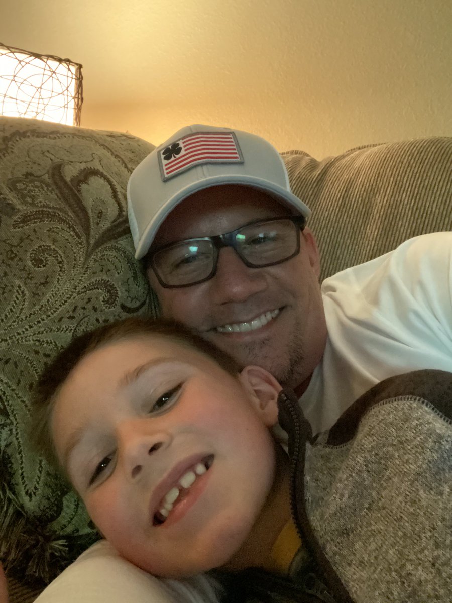 swannymooch's tweet photo. Chilaxing with my buddy boy!
#socialdistancing https://t.co/vOvJYISpeL