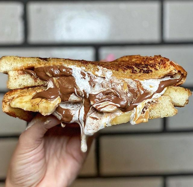 crazyhungrymom's tweet photo. Craving this right nowwwww. Follow @crazyhungrymom for more deliciousness and use #crazyhungrymom for a feature! (📸: @a_couple_fatties) https://t.co/3lFvm8IaUl https://t.co/cSdI5Q3tr5