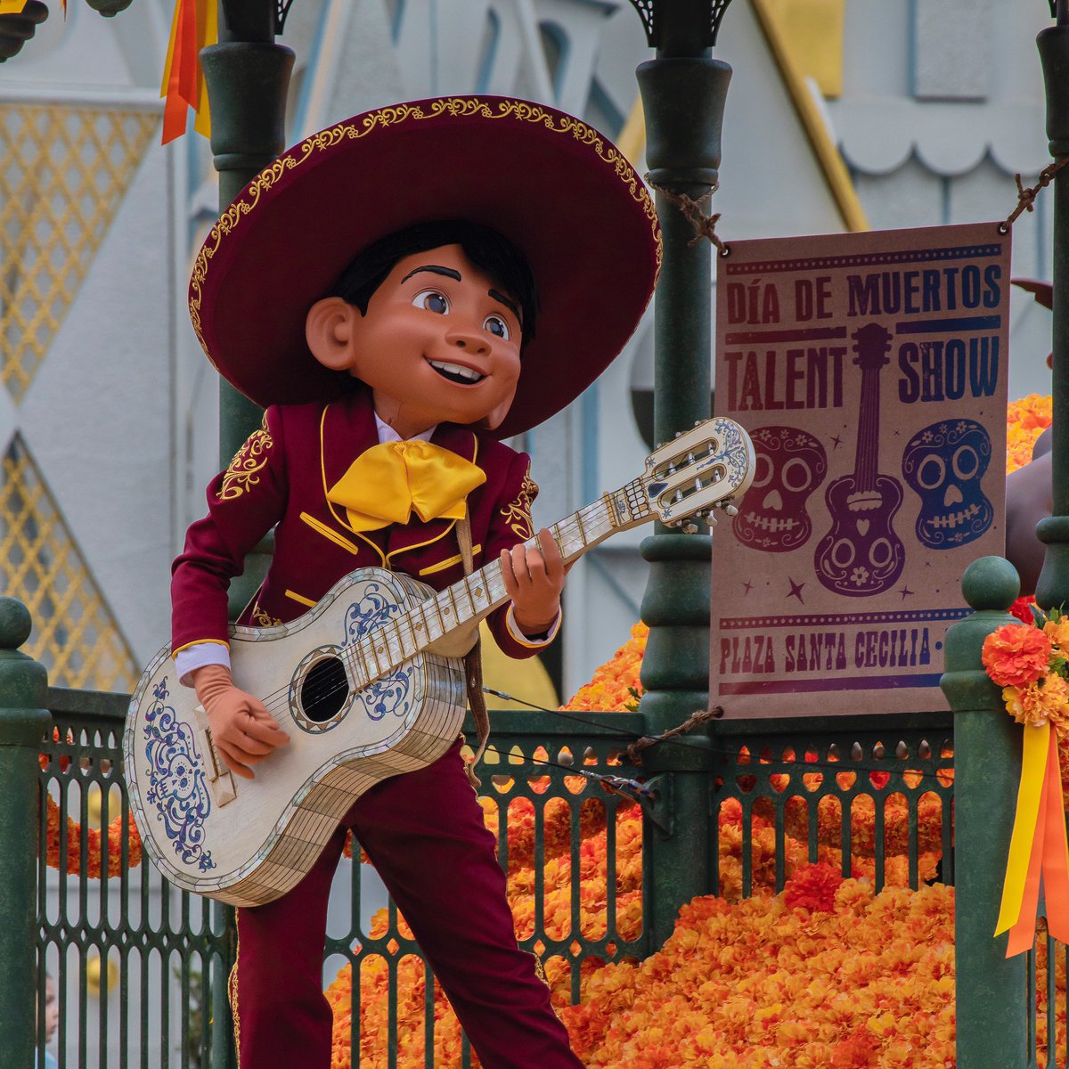 We are barely in day 5 of social distancing and I’m already going, “Un Poco Loco.” 📸: @mousymagic <a href="/Disneyland/">Disneyland Resort</a>AP @Disneyland @DisneylandToday