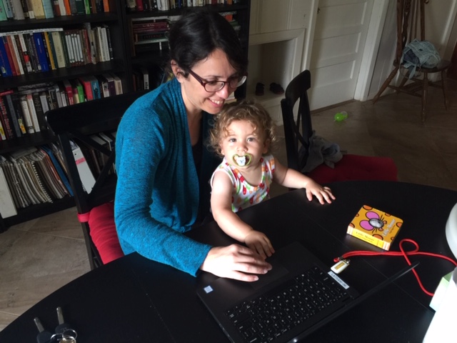 awtyintlschool's tweet photo. Since we started distance learning at Awty this week, some of our faculty and staff have acquired new interns to help them out while they are teaching and working from home. #cutenessoverload #inittogether #cantstop #wontstop #AwtyLearning #wegotthis https://t.co/4avxcjEK2R