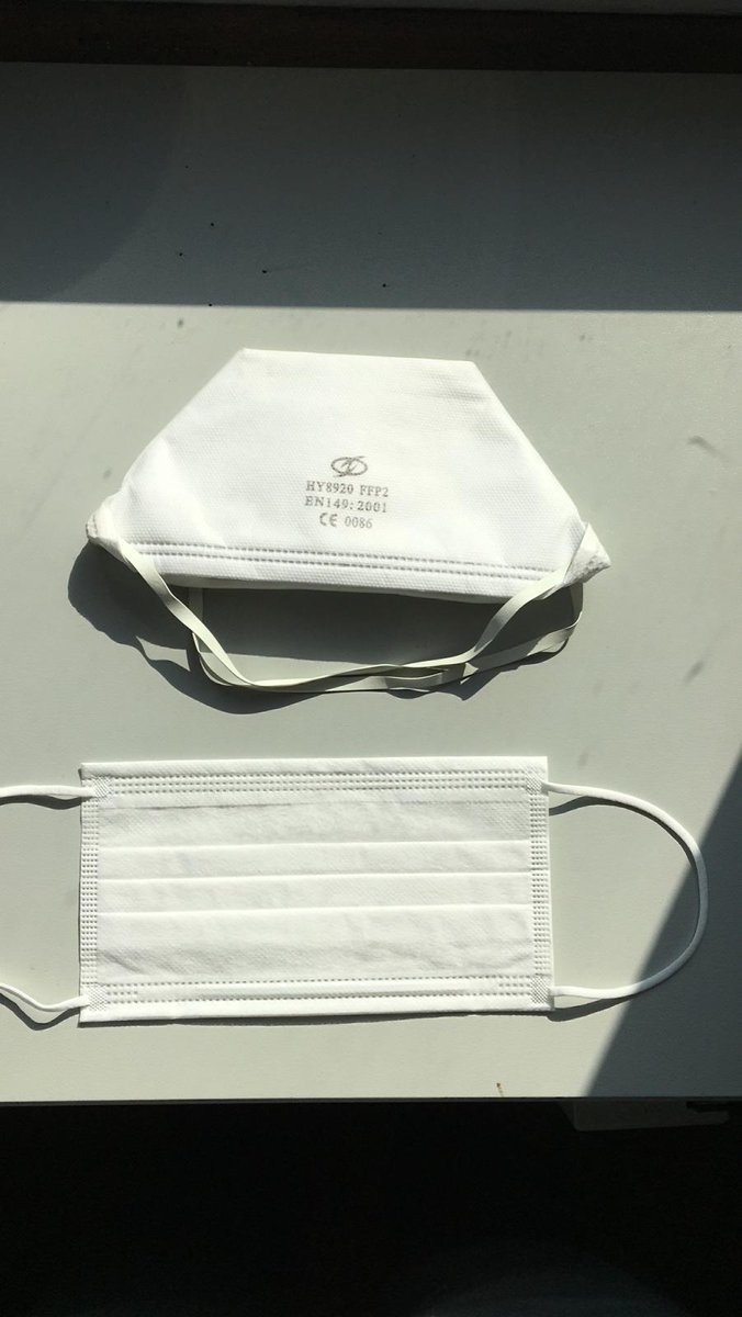 ChristianFrays2's tweet photo. @GroupamaPVL établissement de la Somme a fourni hier des masques aux ambulanciers et aujourd'hui aux infirmières du CHU Bravo et merci pour leur travail !!
@GroupamaPVL c est aussi la solidarité au quotidien https://t.co/jZHLmMTZGB