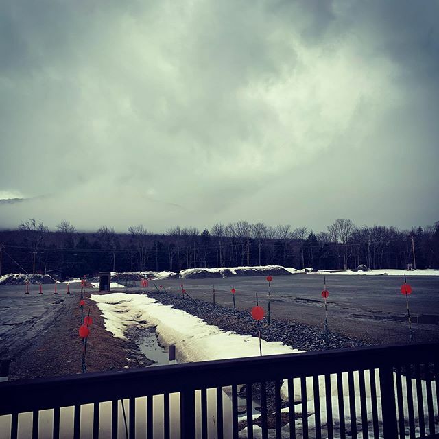 stephiskis's tweet photo. View from work today. Tomorrow I would normally be arriving here with the rest of the early crew. I will be there tomorrow but I will miss you. https://t.co/bl8EETzmAq https://t.co/VcU4KbV5VG