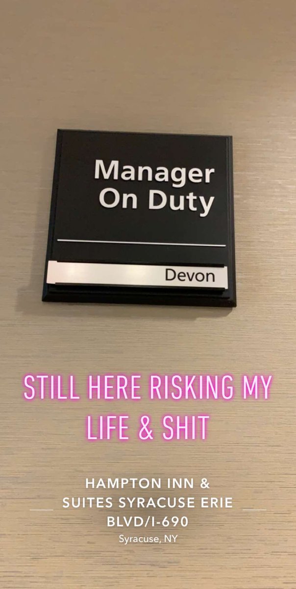 devonmullen14's tweet photo. Why do I work in a hotel again????? https://t.co/XmF6G8KnFQ