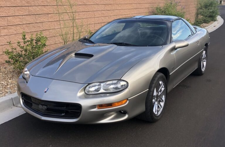 LS1Tech_com's tweet photo. This #Chevy #Camaro packing an #LS1, is squeaky clean, and has just 884 miles on the clock — and it's for sale!  https://t.co/EcjMZSdSCO https://t.co/Z1wcrX2Yyh