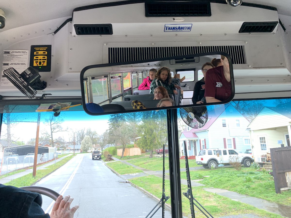 Shout out to the KCS Transportation Team- delivering meals to KCS students! Thank you Kevin, Alisha, and Tommy Starnes for your dedication to our kids. #BetterTogether @KCS_District <a href="/ALESPTO/">Lincoln PTO</a>